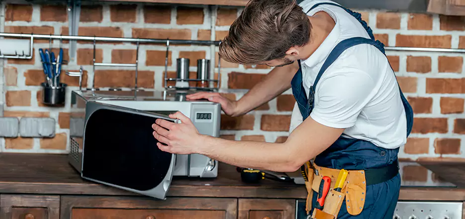 In-Home Microwave Repair in Boston