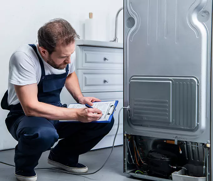Why Boston, MA Homeowners Choose Boston Appliance Pro for Refrigerator Leak Repair?